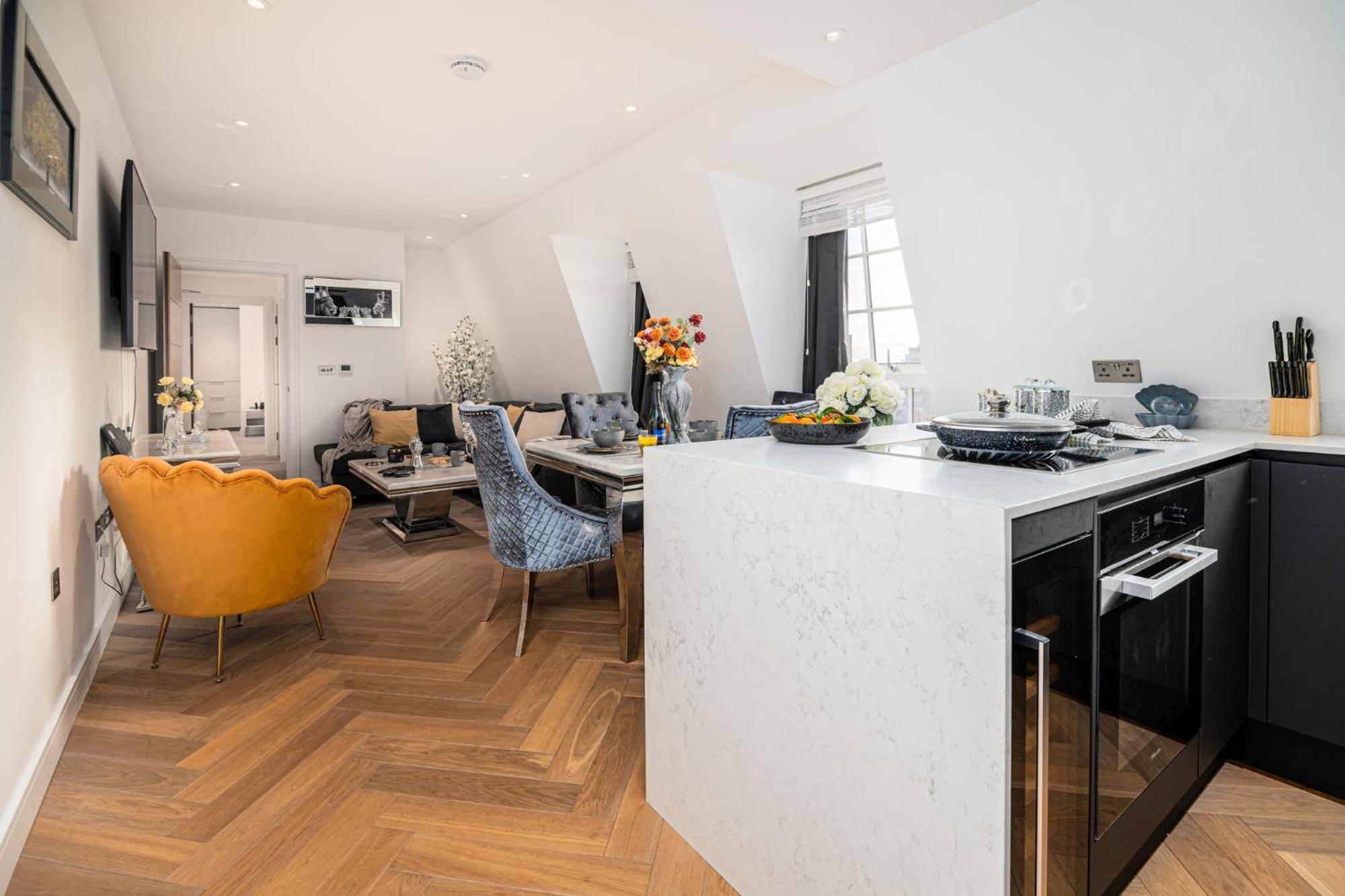 Stunning 1-Bedroom Penthouse In Marble Arch 72 伦敦 外观 照片