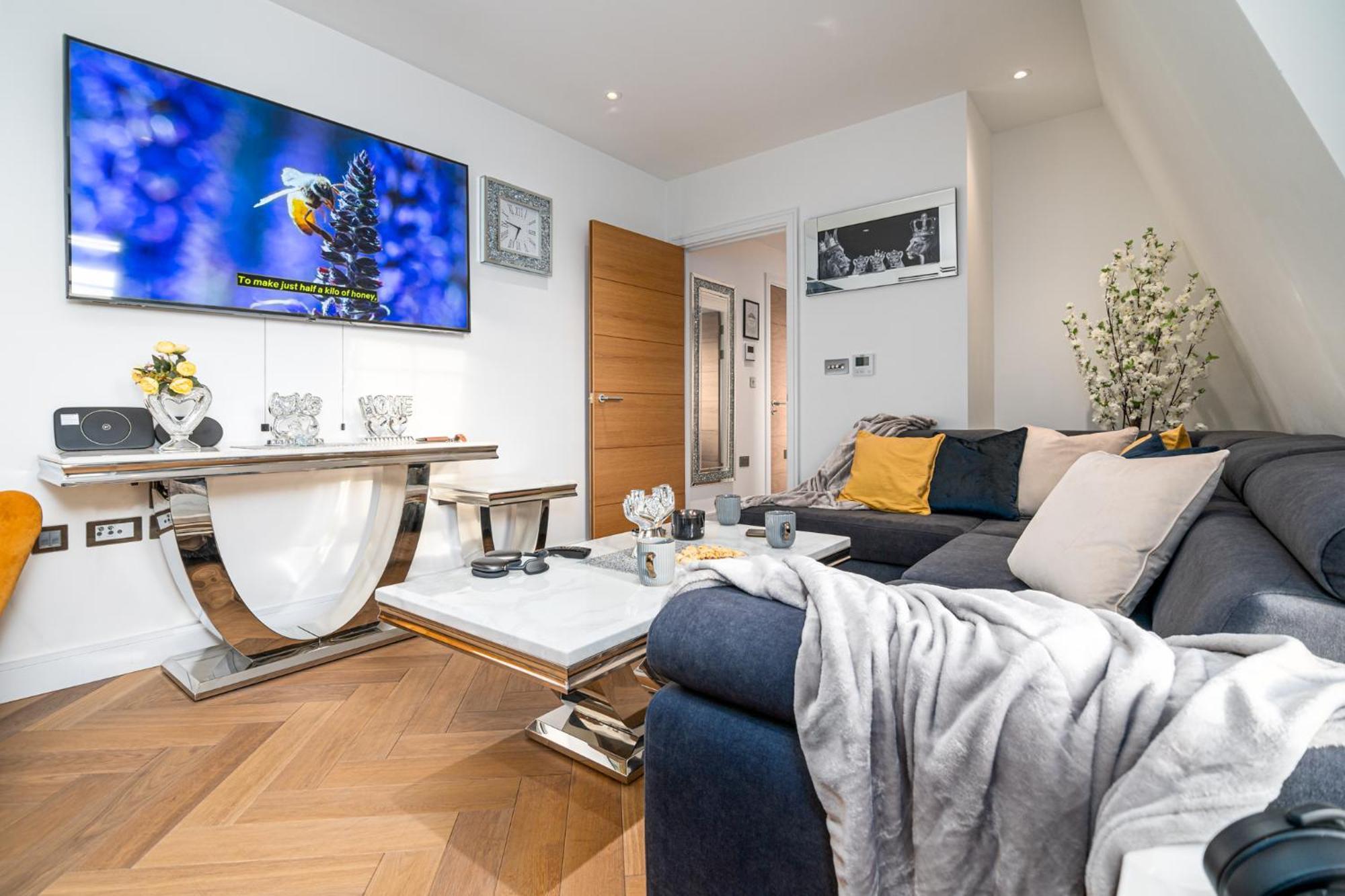 Stunning 1-Bedroom Penthouse In Marble Arch 72 伦敦 外观 照片