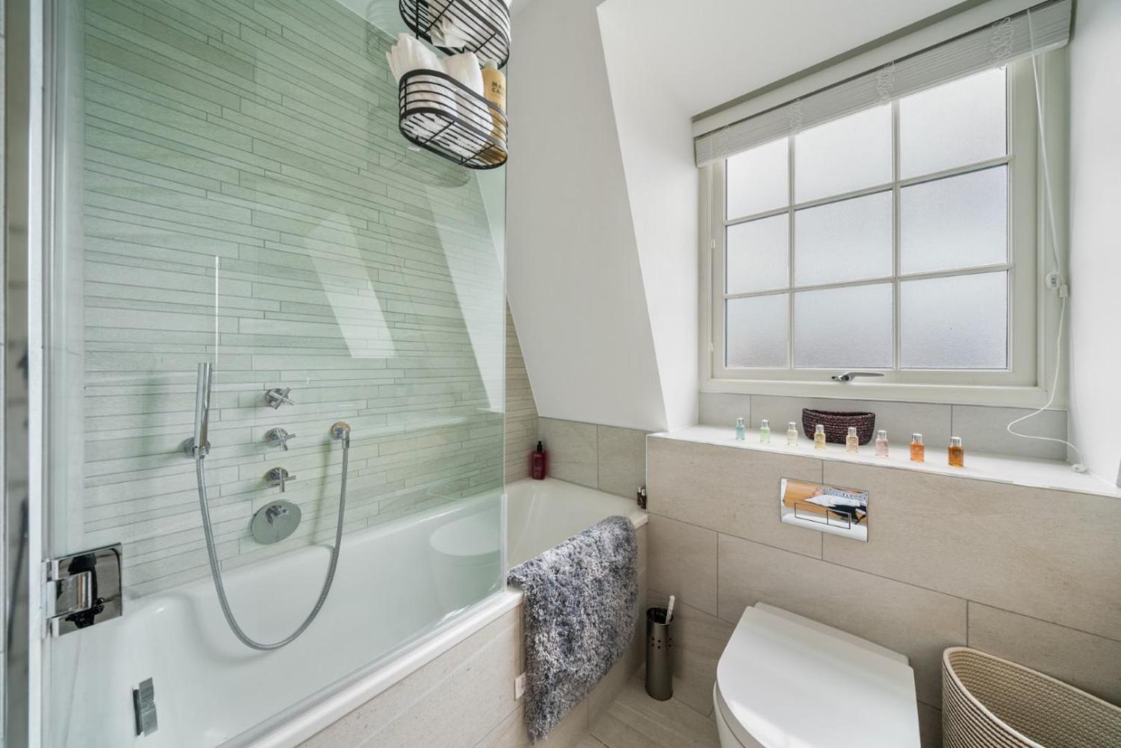 Stunning 1-Bedroom Penthouse In Marble Arch 72 伦敦 外观 照片